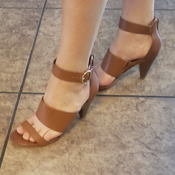 INC Gavi strap sandal nude heels - Picture 1 of 8